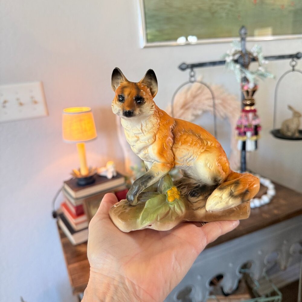 Vintage Porcelain Fox Figurine made in Japan - Picture 7 of 14